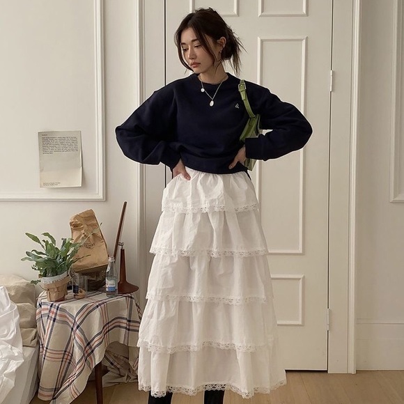 INDIE GRUNGE AESTHETIC MYSTERY BOX - Picture 3 of 9